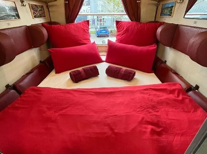 Uebernachten Im Nostalgischen Bahnwaggon Bogen